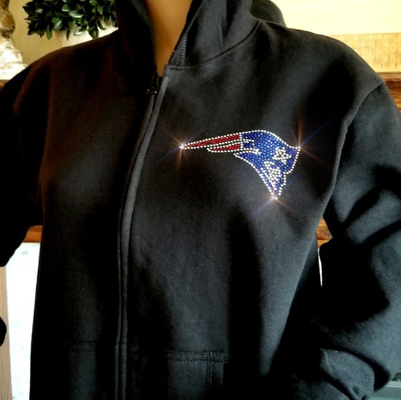 womens patriots zip up hoodie